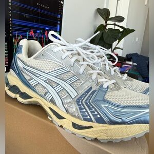 ASICS GEL-KAYANO 14 Cream / Denim Blue – Men’s 12 – OG Box